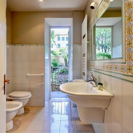 Le Sorelle - Elegante Appartamento Fronte Mare - 6 Posti Letto - Con Posto Auto Privato *