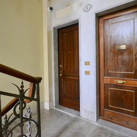 Apartment Le Sorelle - Elegant Beachfront Rapallo