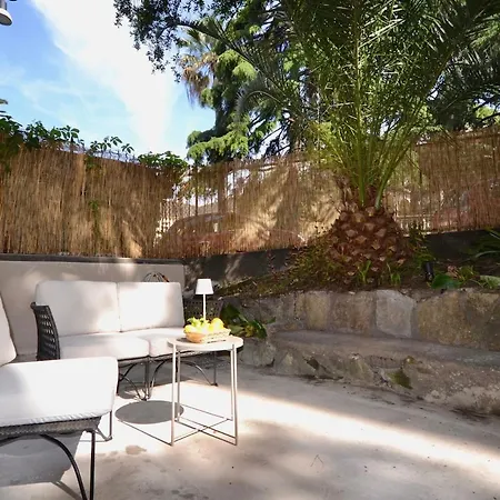 Le Sorelle - Elegant Beachfront Apartment Rapallo