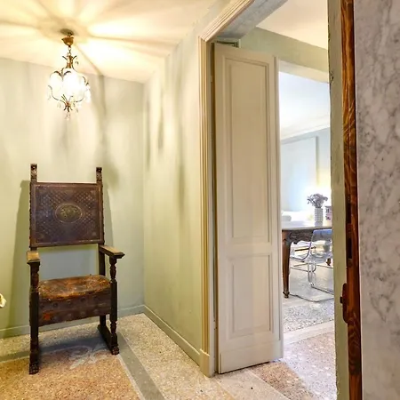 Le Sorelle - Elegant Beachfront Rapallo